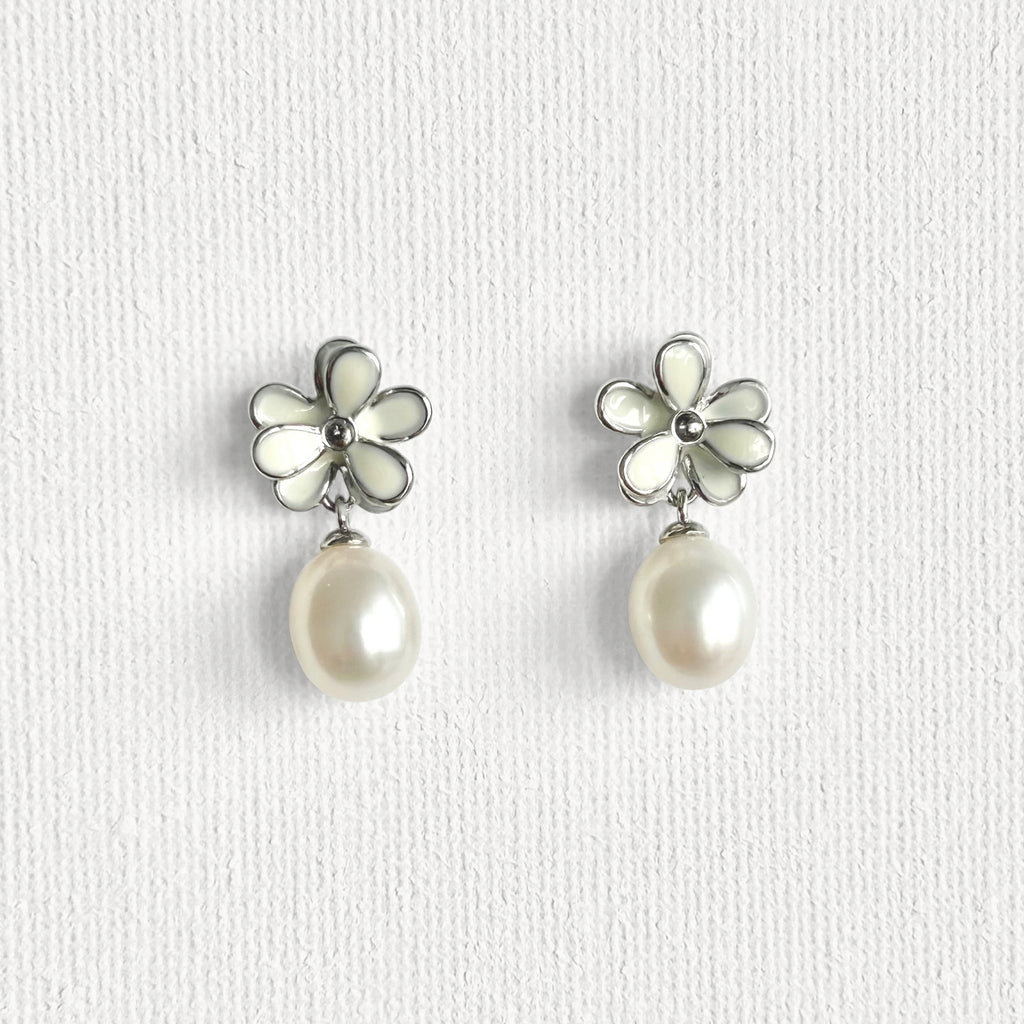 Natural Pearl Minimal Flower Enamel Drip Stud Earrings featuring natural pearl and gold-plated brass, silver ear pins, enamel by Toronto-based Meng Jewellery