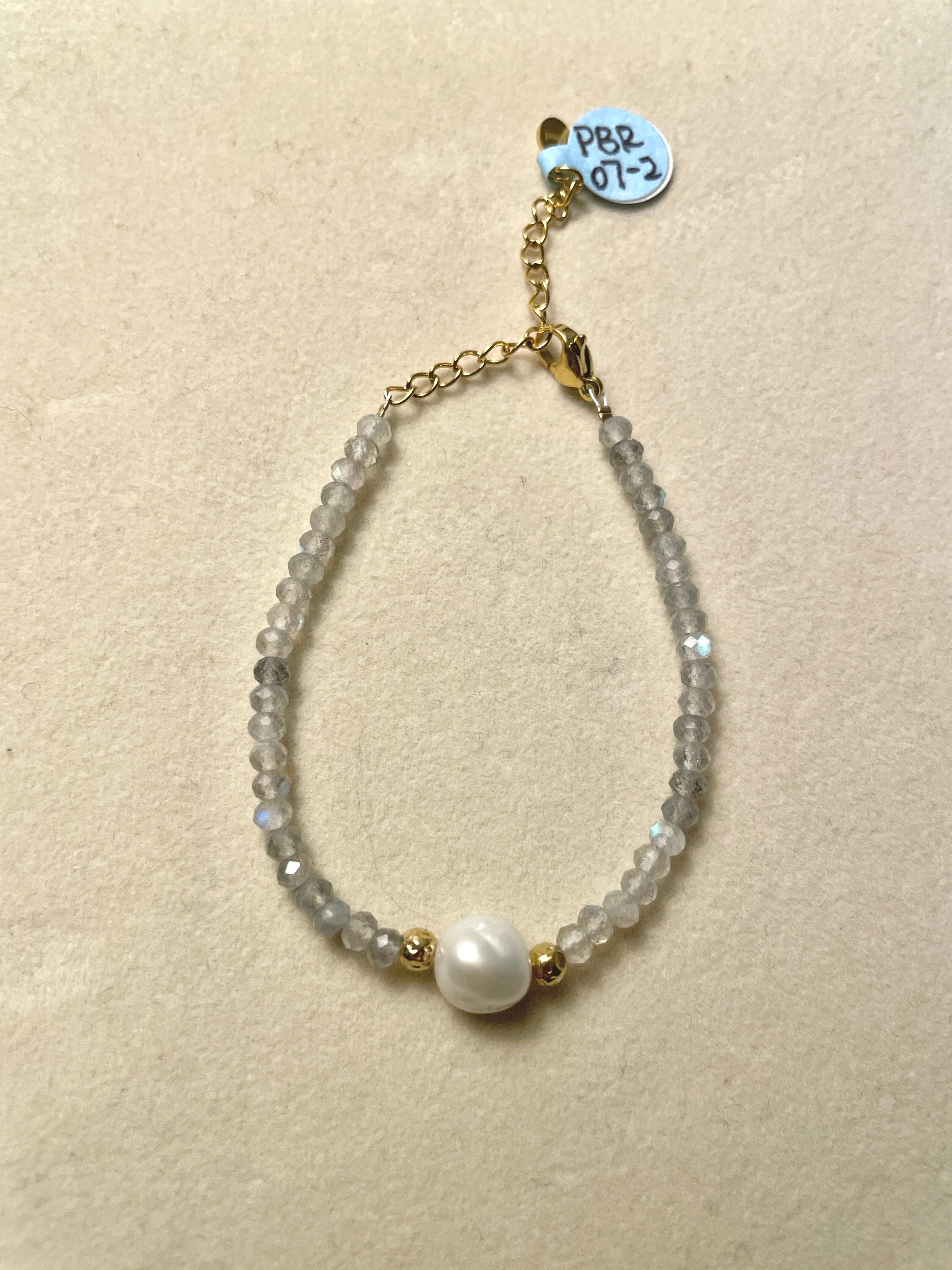 Luna Pearl Labradorite Bracelet