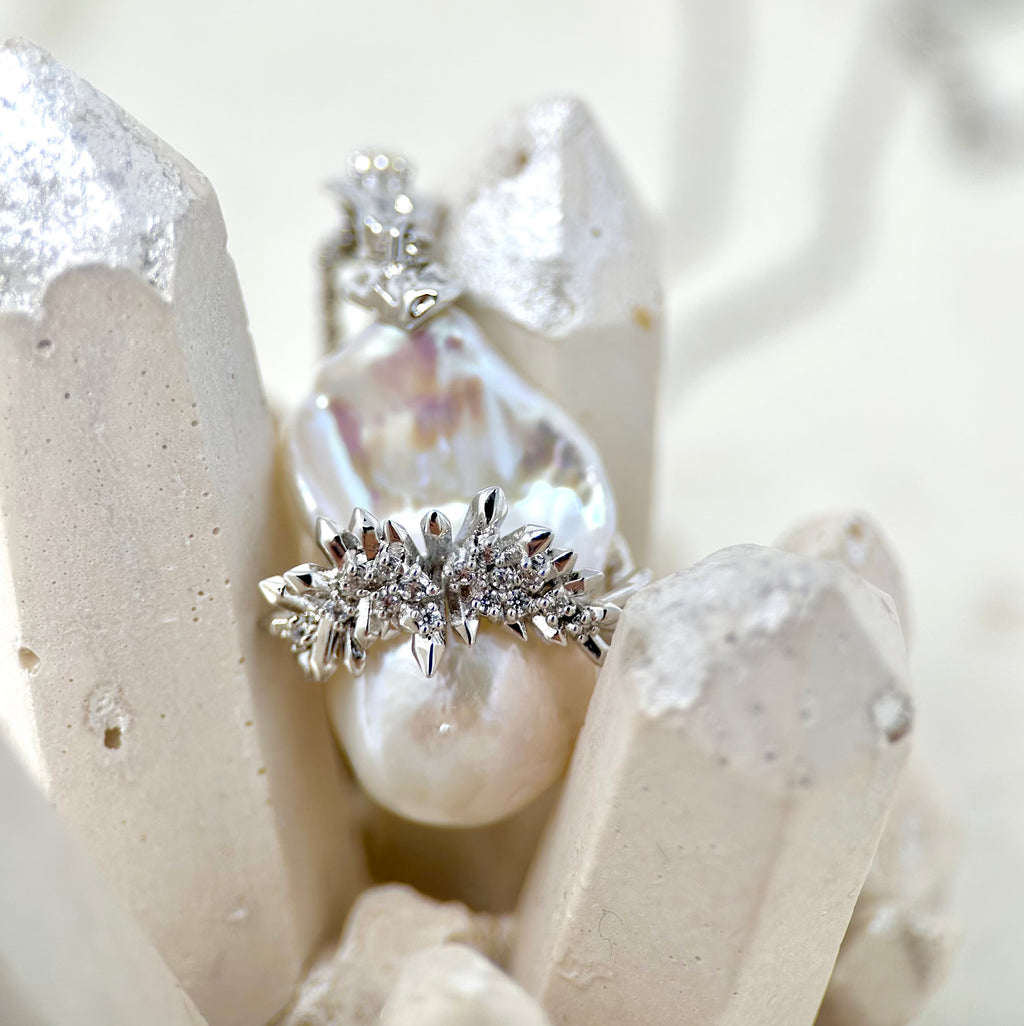 Baroque Pearl Pendant Necklace