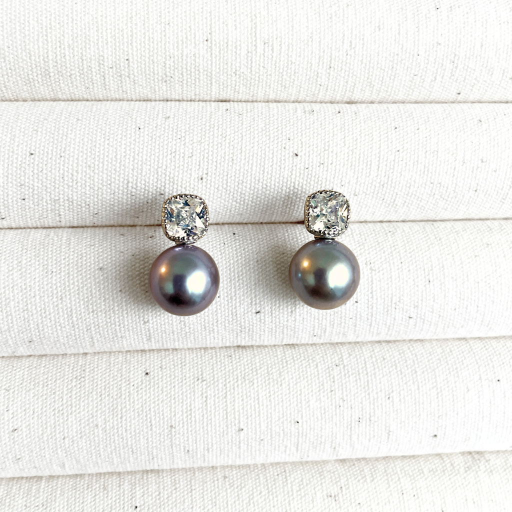 Natural Grey Pearl Shining Stud Earrings in Sterling Silver